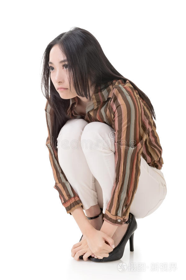 侦探帽之下